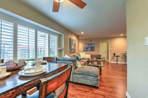 TV, fireplace, offices - Massive 4BR/3BA & backyard by Disneyland+Convention Center! (Placentia)