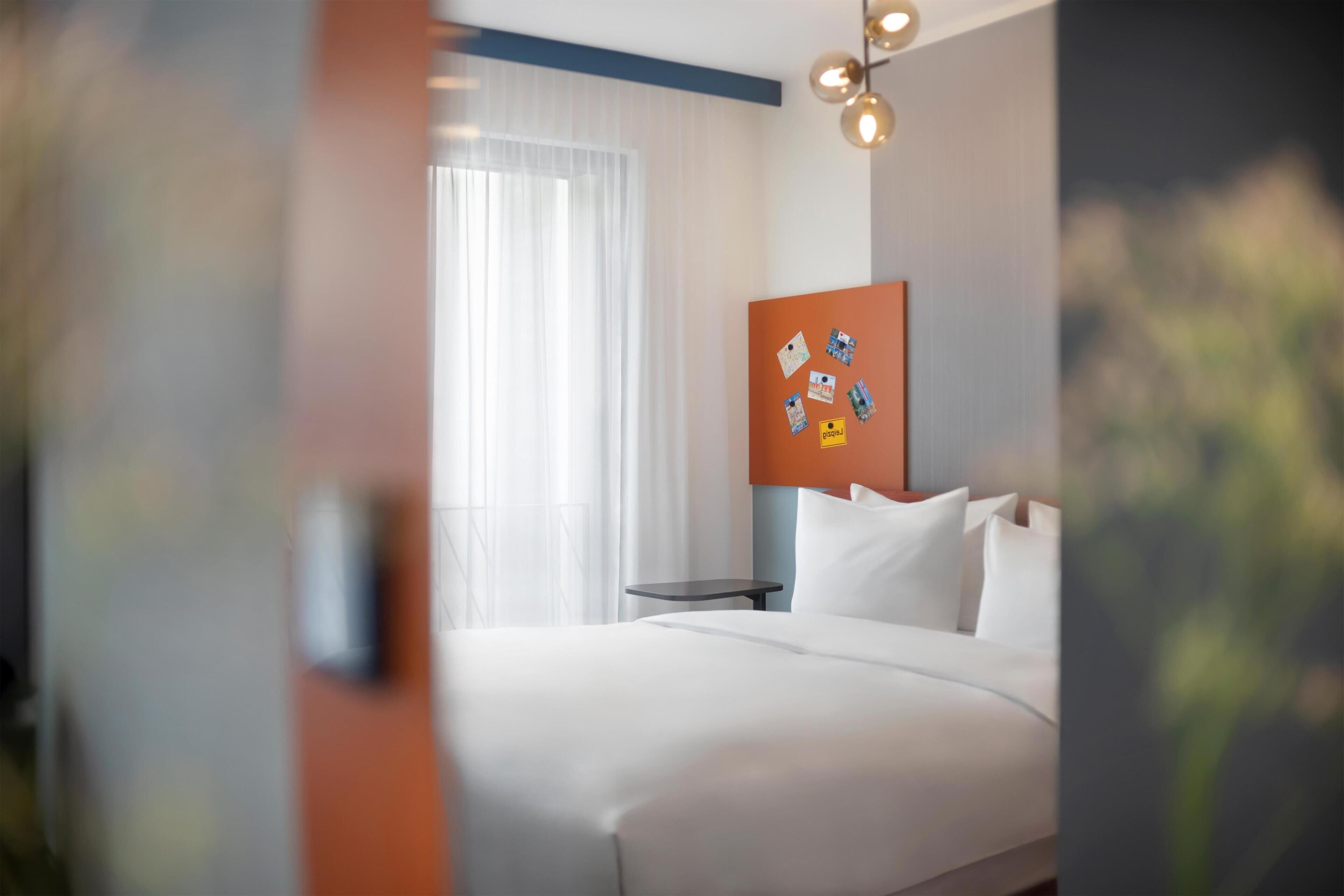 Peralatan tempat tidur hipoalergenik, bar mini percuma 