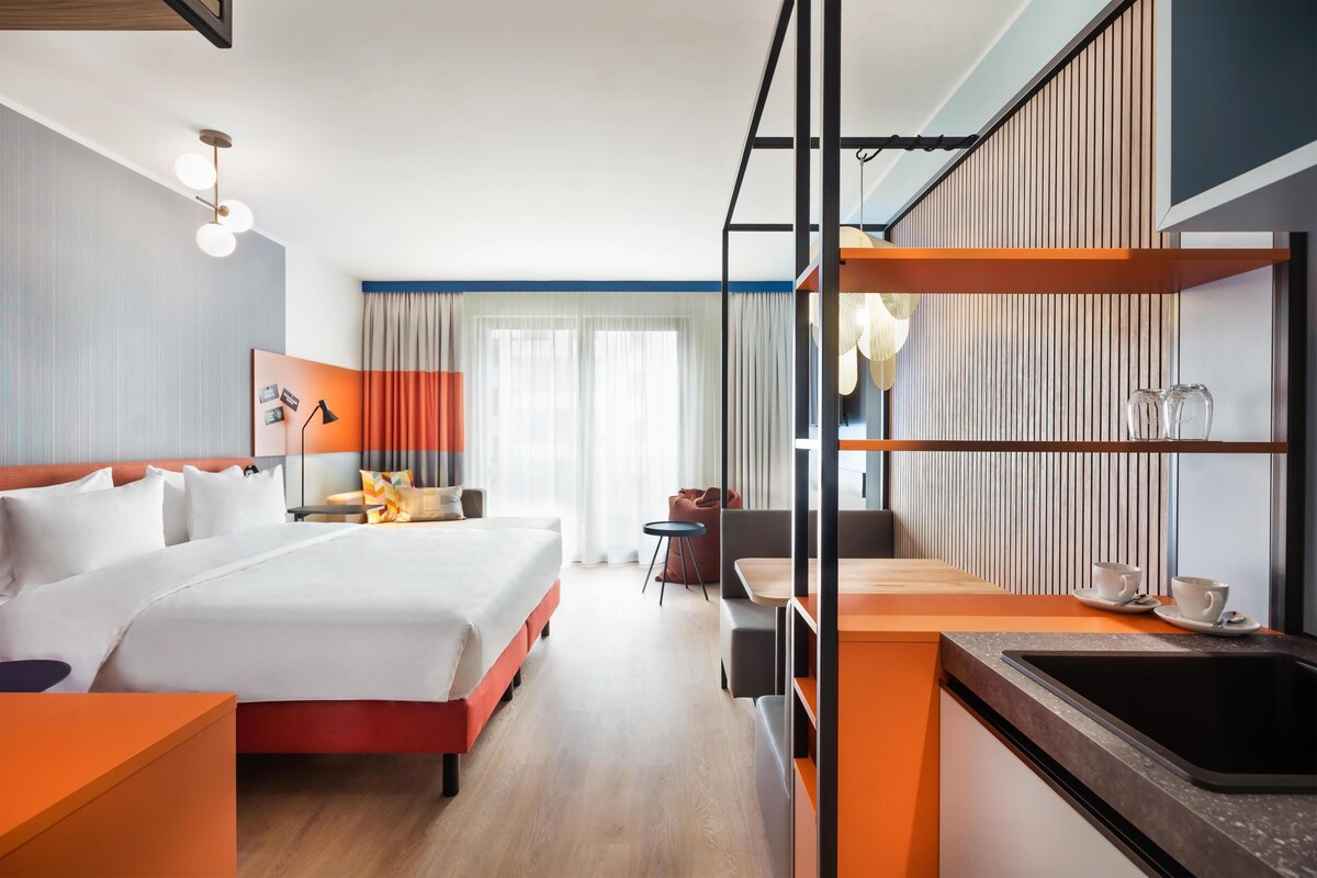 Premium Room, 1 King Bed
