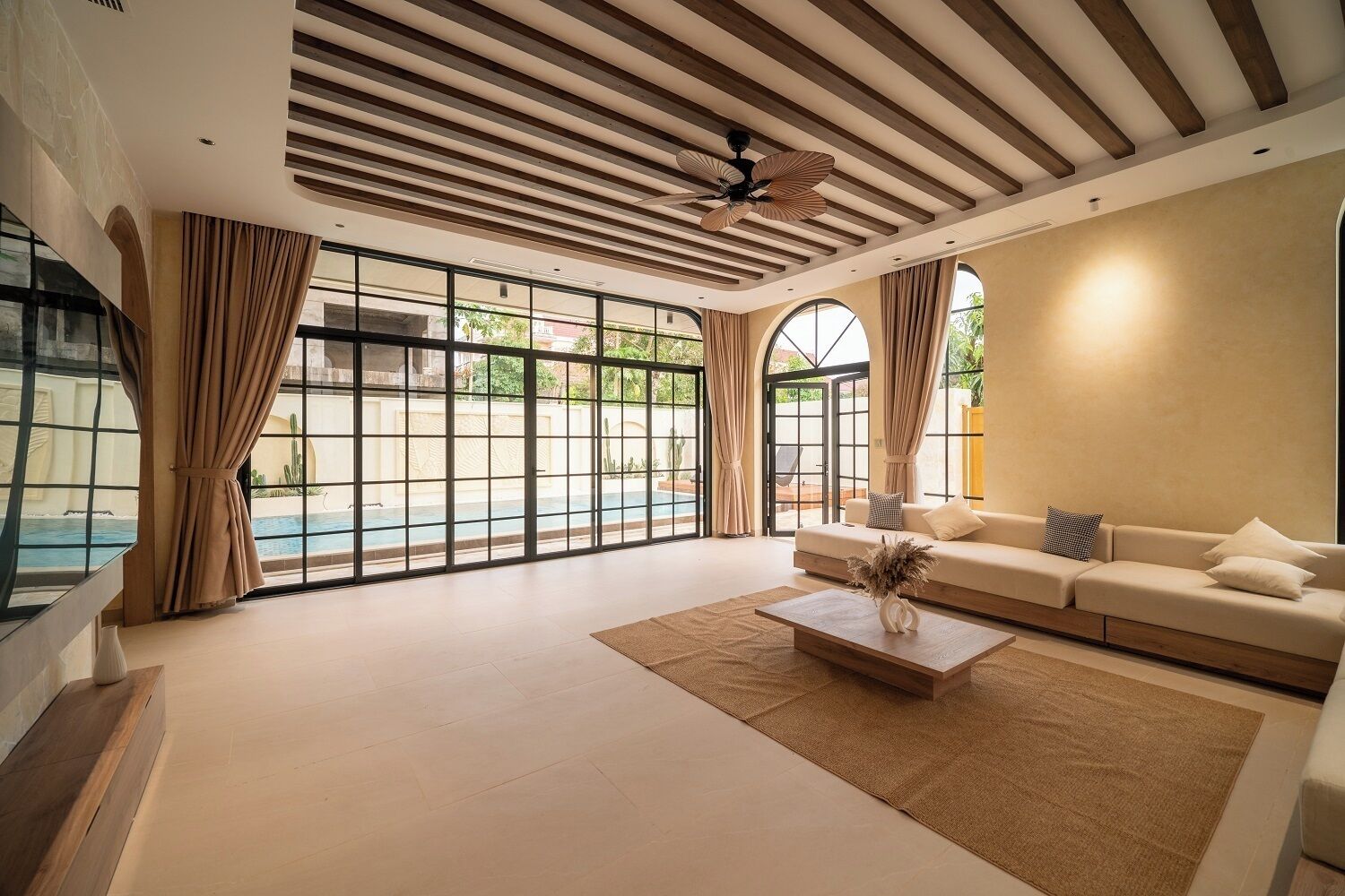 Deluxe Villa, Lake View | Interior