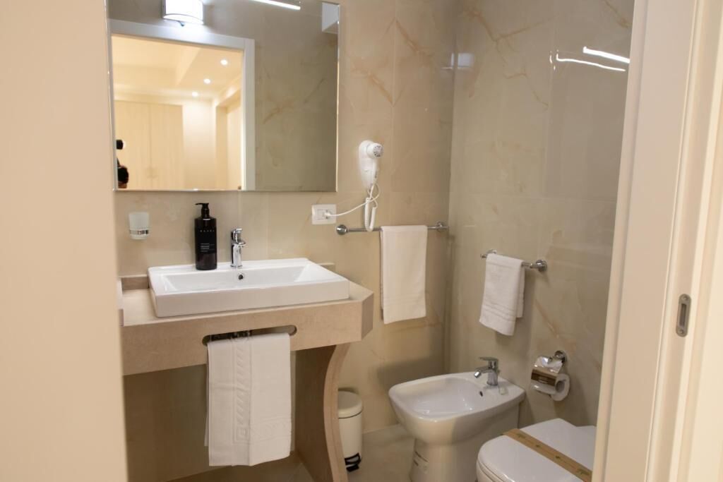 Dreibettzimmer | Badezimmer