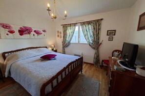 2 bedrooms