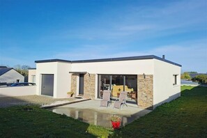 Terrace/patio - Ground floor holiday home in Plestin des Grèves (Plestin les Grèves)