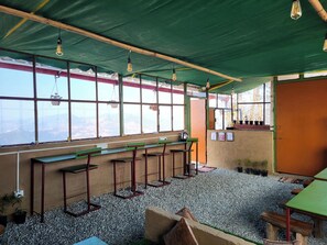 تناول الطعام