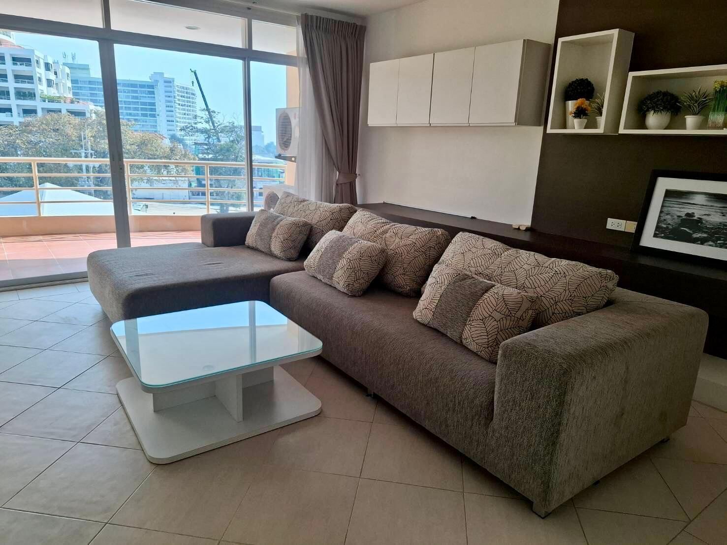 Condo, 1 Bedroom | Living area