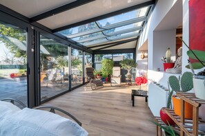 Interior - Le Plexus - 11 people - Relaxation & Zen- Sauna & Jaccuzi (Donnemarie-Dontilly)