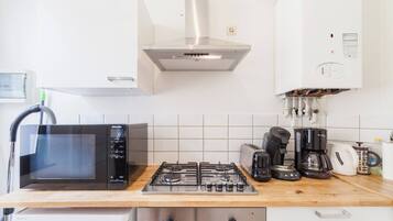 Apartment, 1 Bedroom | Private kitchen
