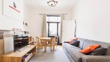 Apartment, 1 Bedroom | Living area
