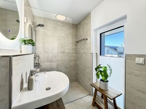 Shower, hair dryer - 5220 - Küstenfeuer - Coastal fire - 5220 - Luxury - 3 bedrooms - in Dahme with sea view (Dahme)