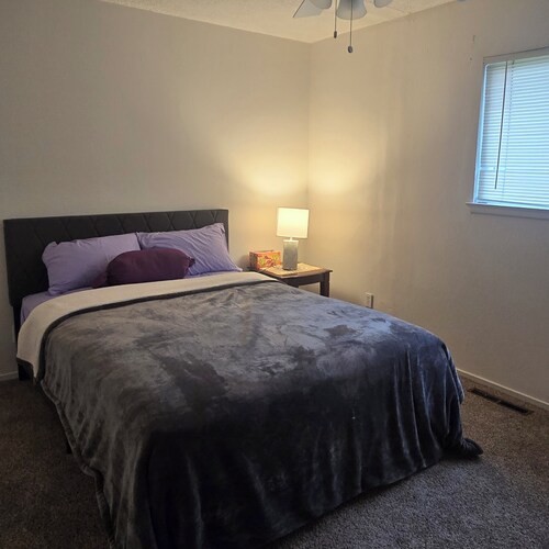 Delightful 4-bedroom house with AC in sunny Fresno