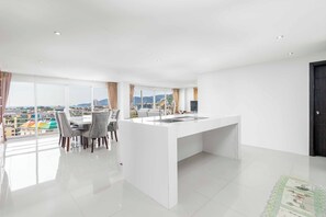 Interior - Great Ocean View 2Br Near Beach C265 (Patong)