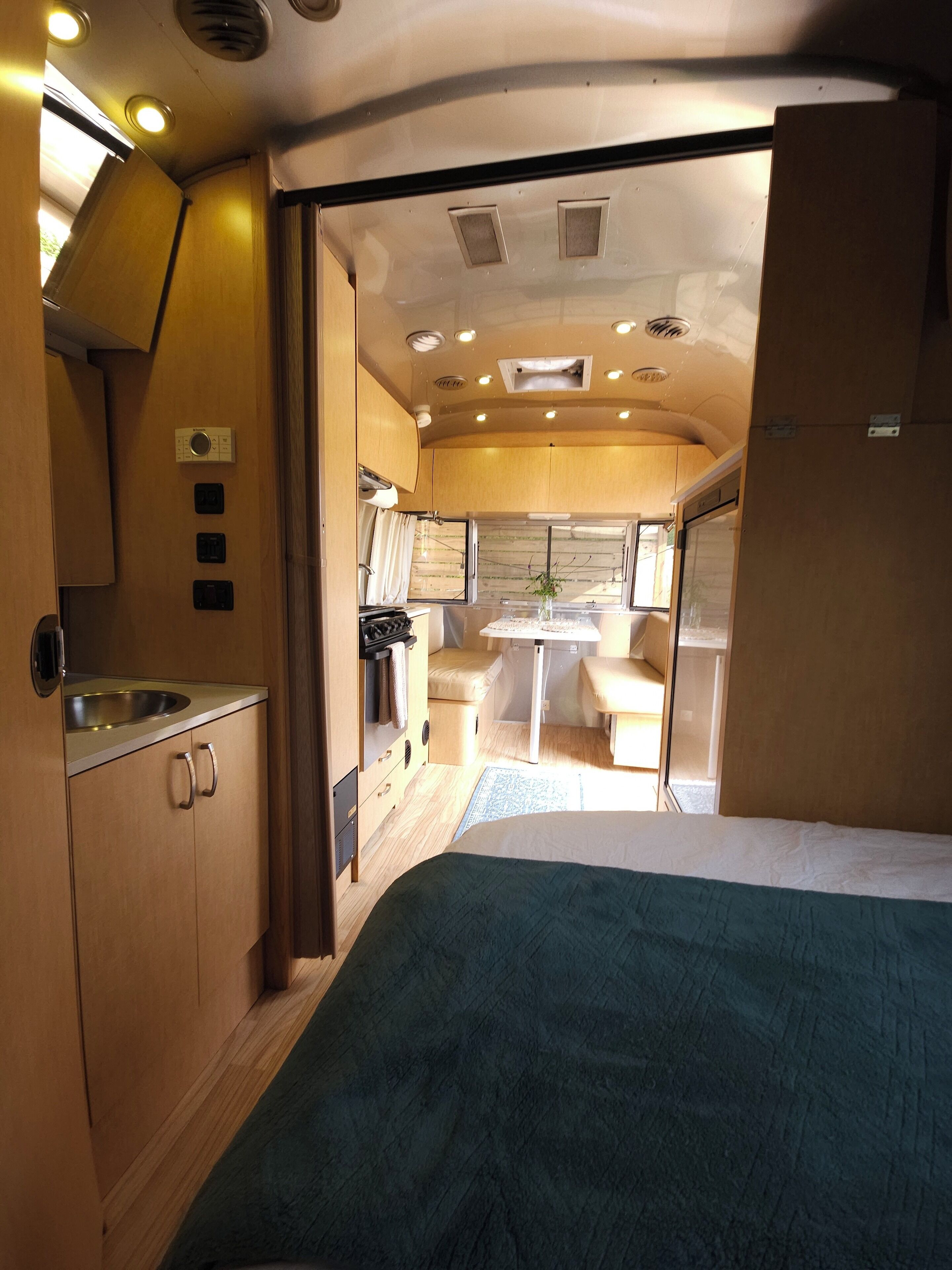 Caja de seguridad en la habitación, wifi gratis y ropa de cama 