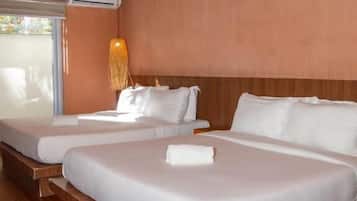 Suite, 1 Schlafzimmer, Poolblick | Kostenloses WLAN