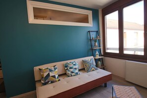 TV - Appartement T1 31m², lumineux, centre-ville, wifi (Aix-les-Bains)