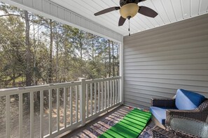 Property grounds - Pawleys Island Golf Course View 3BR Villa (Pawleys Island)