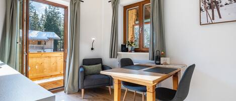 تناول الطعام