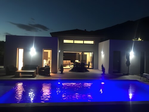 Villa de charme 3 chambres avec piscine privée et chauffée