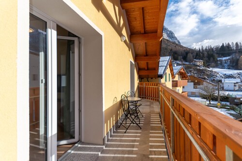Hapina Dolomites with Garage