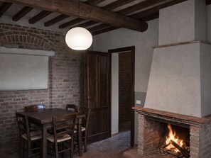 Family Apartment, Garden View | Living area - Pian di Barca (Grosseto)