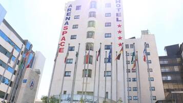 Fachada da propriedade