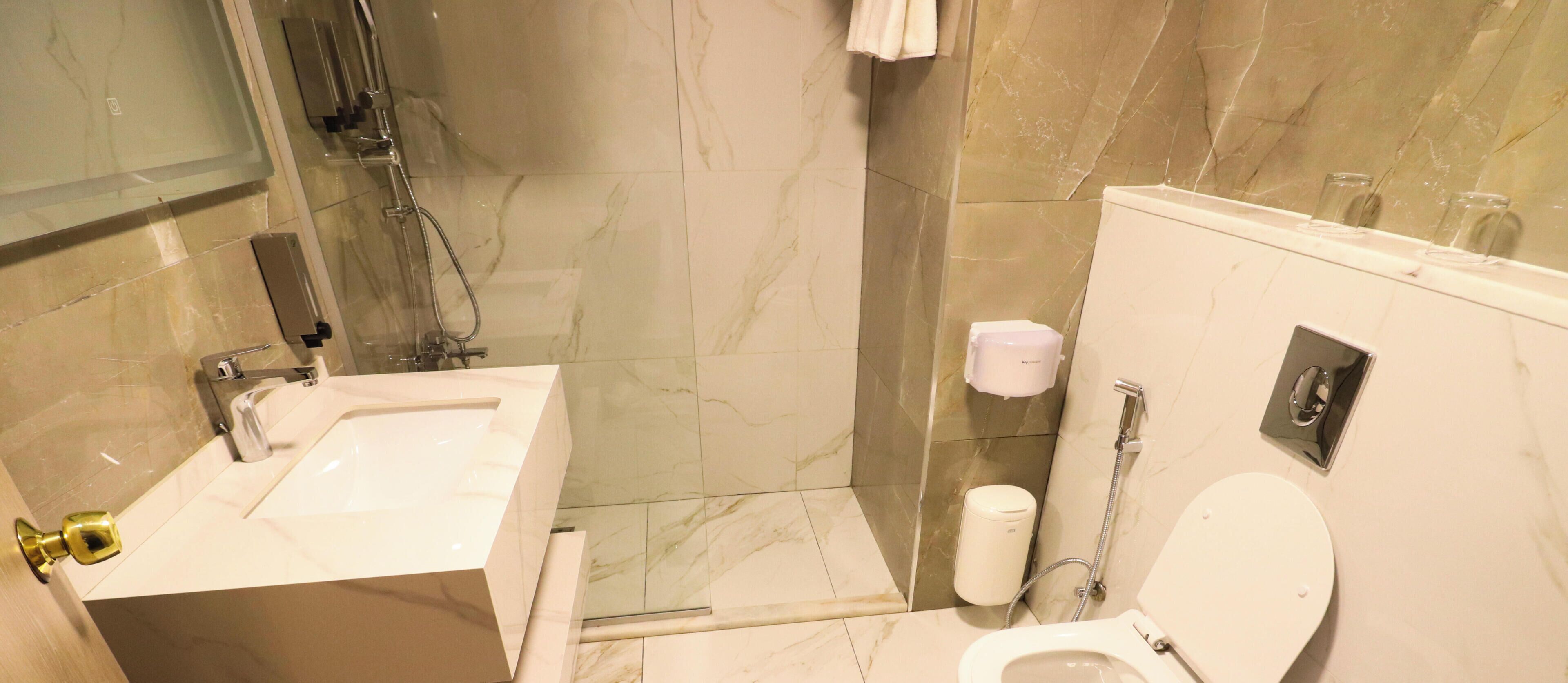 Hausschuhe, Handtücher