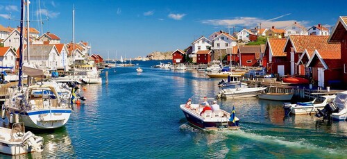 Charming 4-bedroom cottage on Gullholmen, the hidden gem on Swedish westcoast