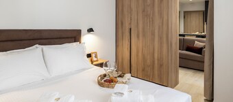 DOMIOS Suites Athens