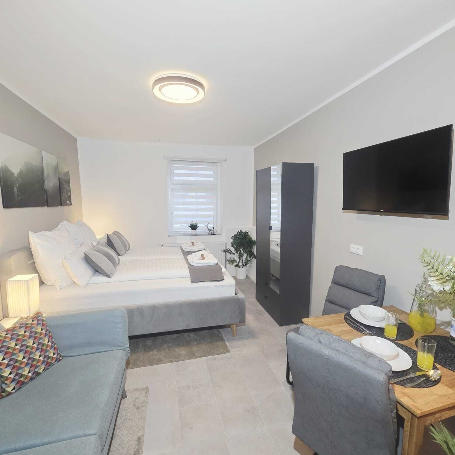 Bügeleisen/Bügelbrett, WLAN, Bettwäsche