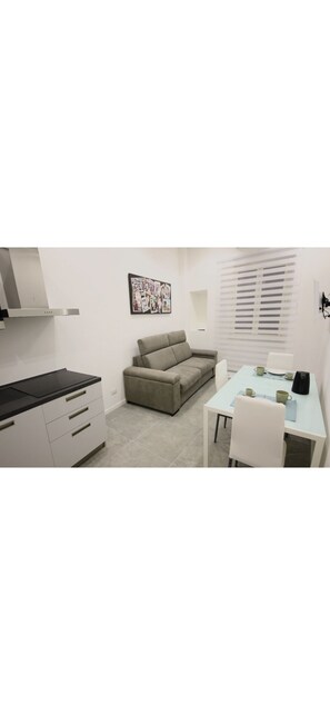 Deluxe Studio | Interior