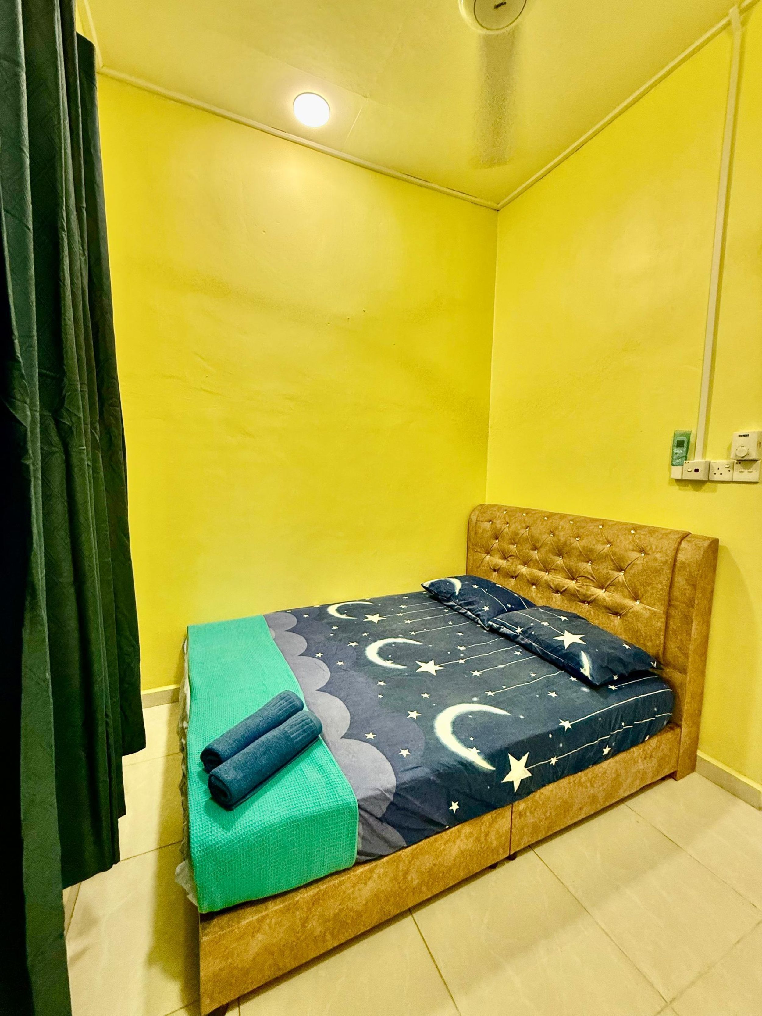 Desk, iron/ironing board, free WiFi