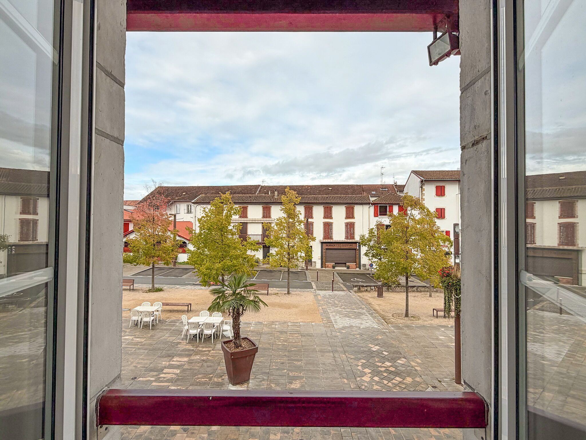 Desk, blackout curtains, iron/ironing board, free WiFi