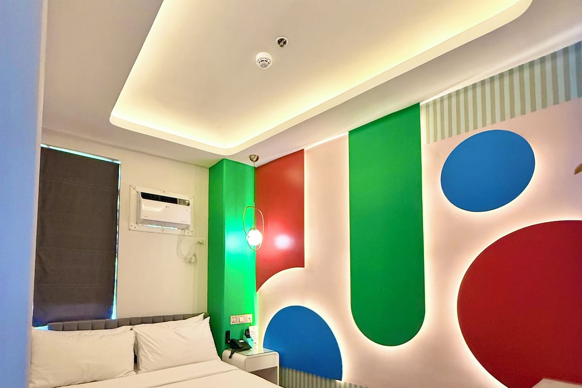 Economy-dobbeltværelse | Skrivebord, arbejdsområde til bærbare computere, gratis Wi-Fi