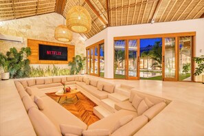 Interior - Villa El Gaucho 9BR Sauna & Jacuzzi Prime Location (8575+P3 Seminyak, Badung Regency, Bali, Indonesia)