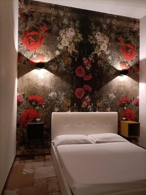 Deluxe Double Room, 1 King Bed, Kitchen, Garden View | Iron/ironing board, free WiFi - Maison belle epoque (Oristano)