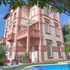 Exterior - Maison belle epoque (Oristano)