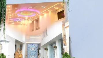 Premium kamer, 1 twee- of 2 eenpersoonsbedden, 1 tweepersoonsbed, niet-roken, uitzicht op de stad | Details aan de buitenkant