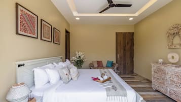 Iron/ironing board, free WiFi