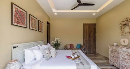 Heaven in Hills By ELIVAAS with pvt pool