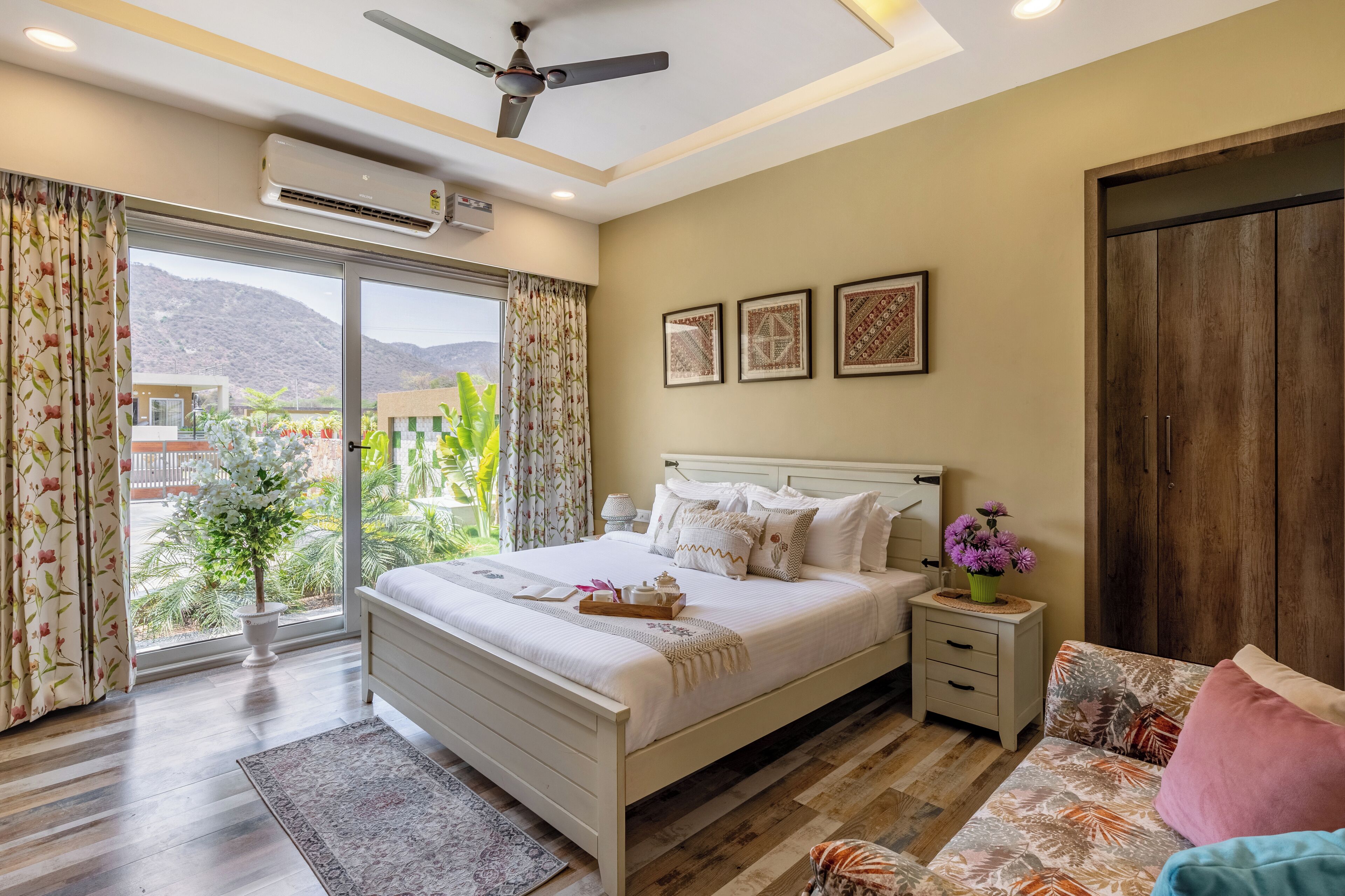 เตารีด/โต๊ะรีดผ้า, Wi-Fi ฟรี