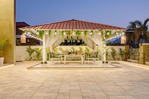 Heaven in Hills By ELIVAAS with pvt pool