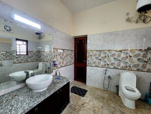 Executive-Suite, Gartenblick | Badezimmer