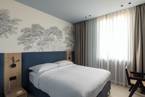Standard Double or Twin Room | Bar mini, meja, kalis bunyi, Wi-fi percuma 