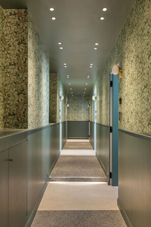 Vestibule