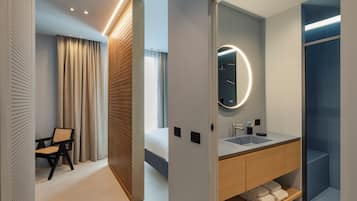 Doppia Deluxe, balcone | Bagno | Doccia, asciugacapelli, asciugamani, shampoo