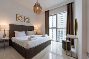 Iron/ironing board, WiFi, bed sheets - Premium Beachfront - 1BR - Private Beach Access (Dubai)
