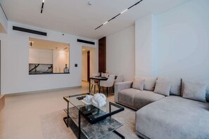 TV, offices - Private Jacuzzi, Modern 2BR Furnished, Canal View (Dubai)
