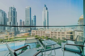 Property grounds - Skyline and Pool View, Furnished, Downtown (Dubai)