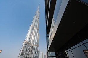 Exterior - Full Burj Khalifa View, Premium 3BR Furnished Unit (Dubai)