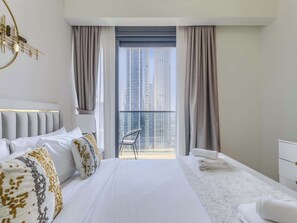 3 bedrooms, iron/ironing board, WiFi, bed sheets - Luxury 3BR + Maid | Full Burj Khalifa View (Dubai)