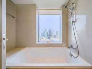 Shower, hair dryer, towels - Luxury 3BR + Maid | Full Burj Khalifa View (Dubai)